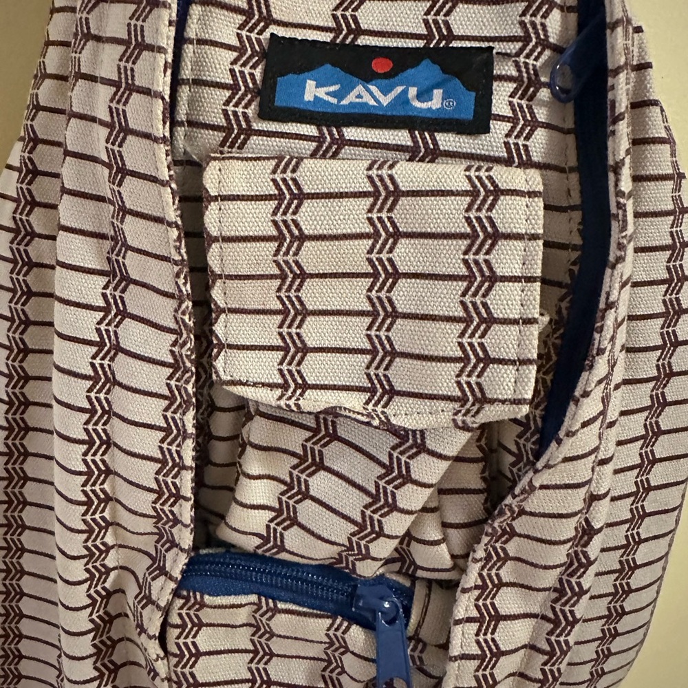 Kavu Cream and Brown Patterned Crossbody Bag with Blue Accents